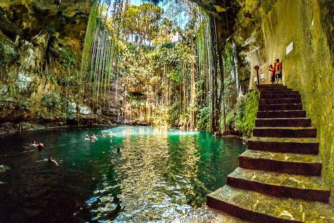 Tour Chichen Itza 2 Cenotes Suytun and Ik-kil - A Full Day Around Chichén Itzá and Two Cenotes