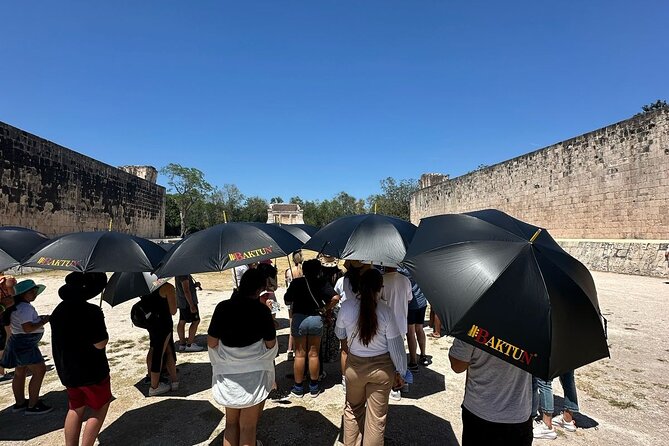 Tour to Chichen Itza-Tickets, food and cenote - Inside Chichen Itza: what the guide time changes