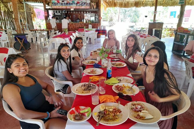 Tour to Chichen Itza-Tickets, food and cenote - Practical Chichen Itza tips (camera, pacing, and comfort)