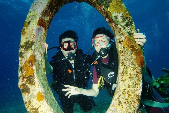 Two Reefs For Certified Divers in Cancun - Safety briefing and the medical questionnaire: take it seriously (and don’t rush it)