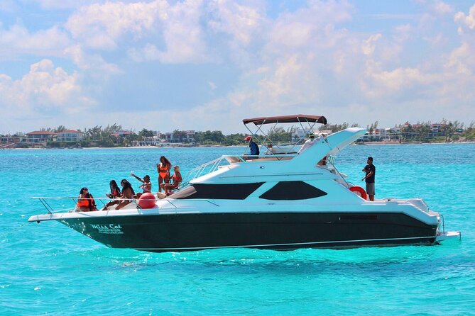 Yacht 48ft Rental in Cancun for up to 15 people - A 48ft Cancun yacht charter feels private from the first minute